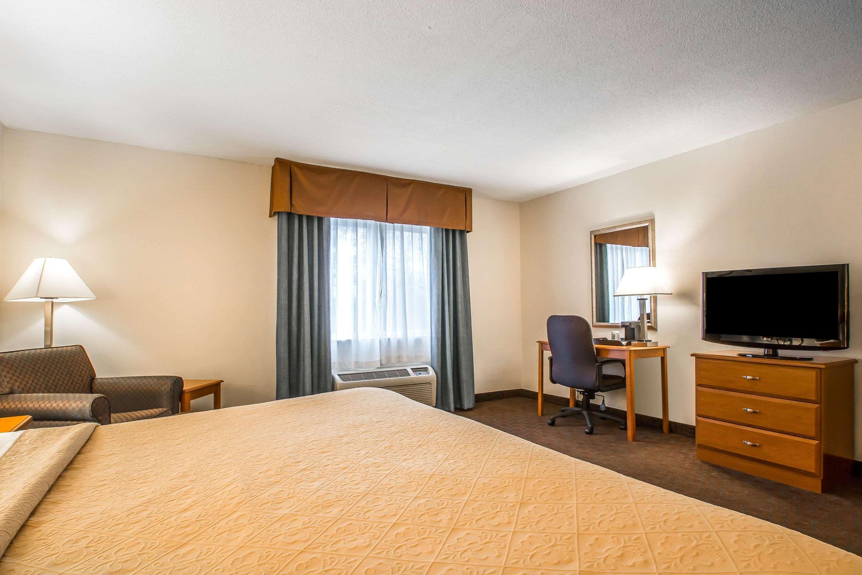 Quality Inn Morris I-80 Exterior photo